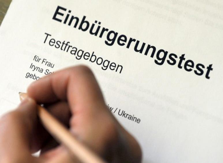 امتحان شهروندی (Einbürgerungstest)